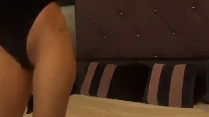 2024/12/17/cams-emma_shy-01-46-01