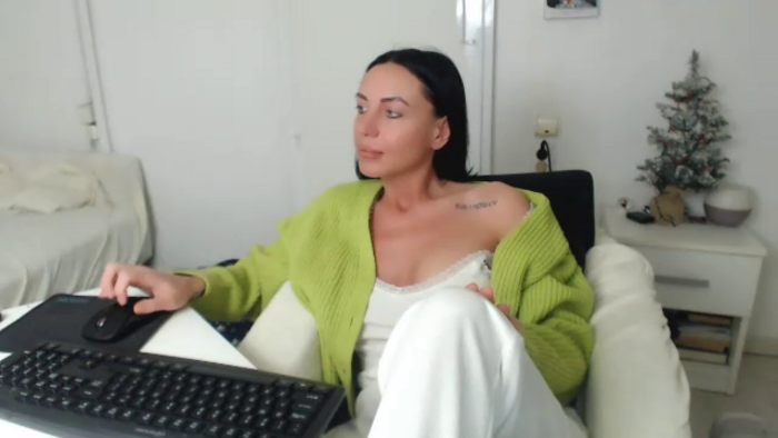 JolieCarla