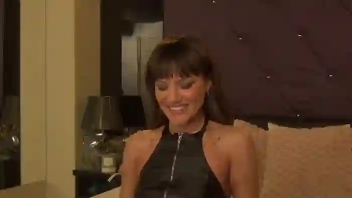 2025/01/09/cams-emma_shy-04-09-08