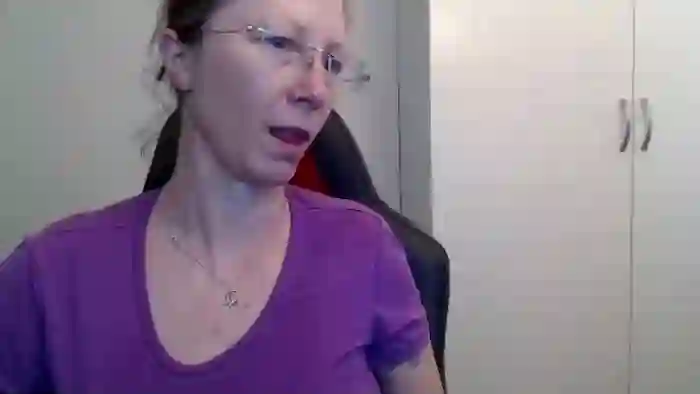 2025/01/10/cams-morganadelray-09-28-18