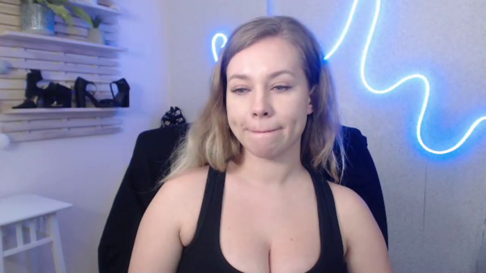 bambiHOLLY
