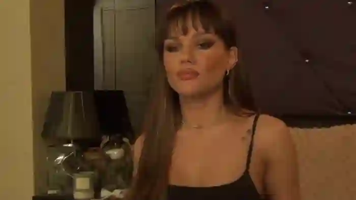 2025/01/15/cams-emma_shy-20-55-13