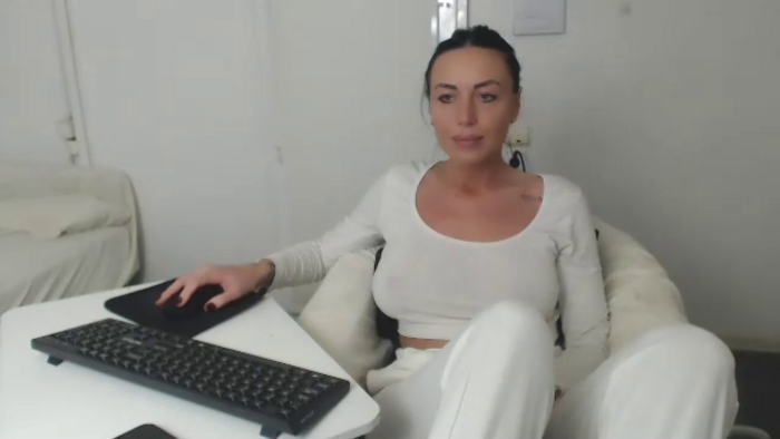 JolieCarla