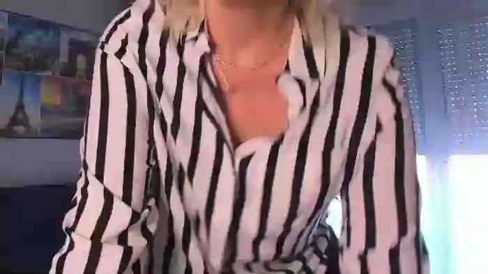 2026/03/03/cams-luxvanessa-14-41-33