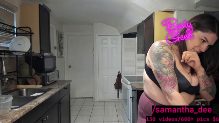 busty_geek48