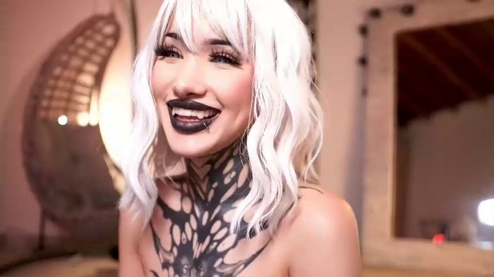 goth_dolll