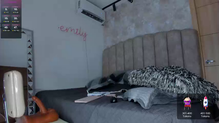 emily_____