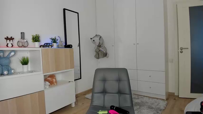 xxx_leila