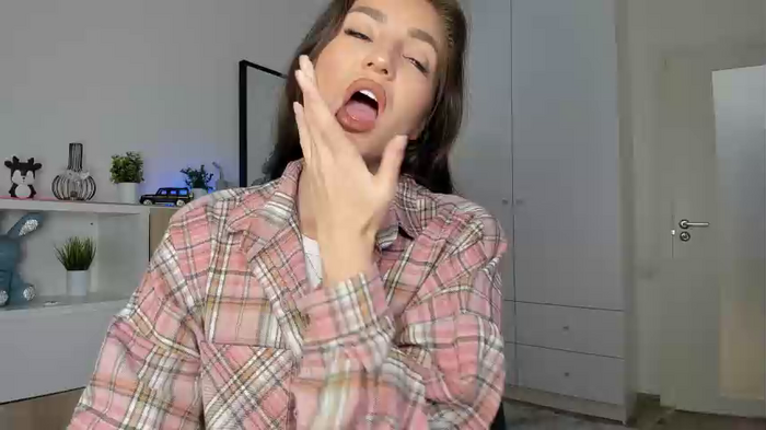 xxx_leila