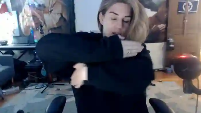 2024/05/02/chaturbate-katiecutie_5-04-54-14