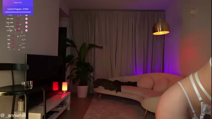 anniehillofficial_