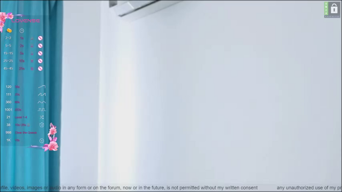 small_blondee