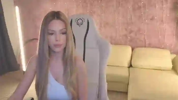 2024/05/05/chaturbate-lolla_elegance-23-00-23