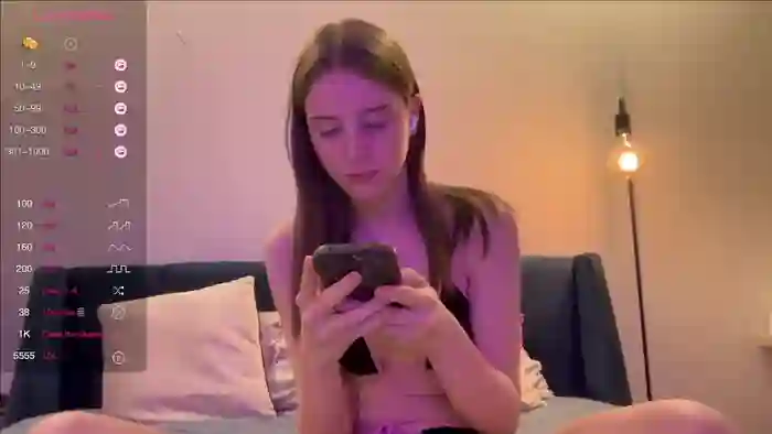 2024/05/05/chaturbate-evie_may-20-30-30