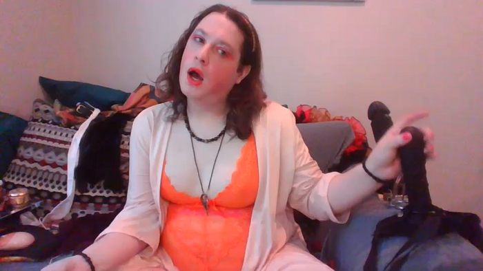 mxsissycharlotte