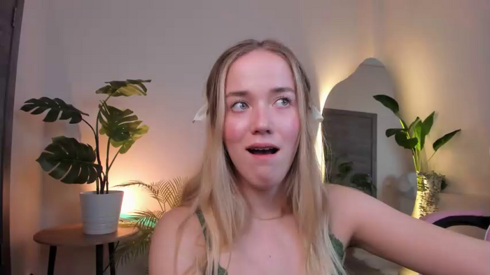 a_m_e_l_i_a