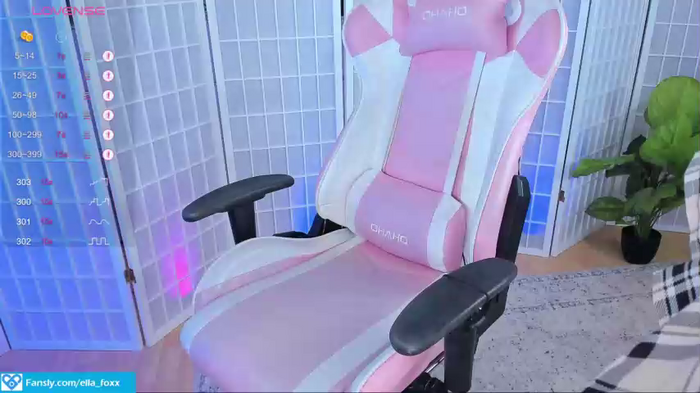 ella_foxx