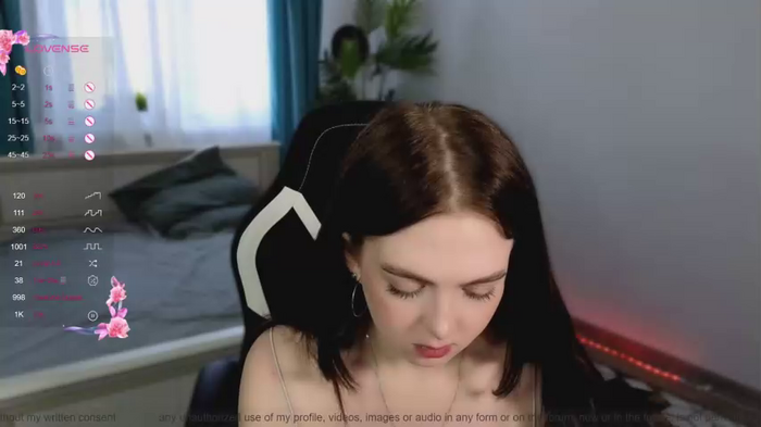 small_blondee