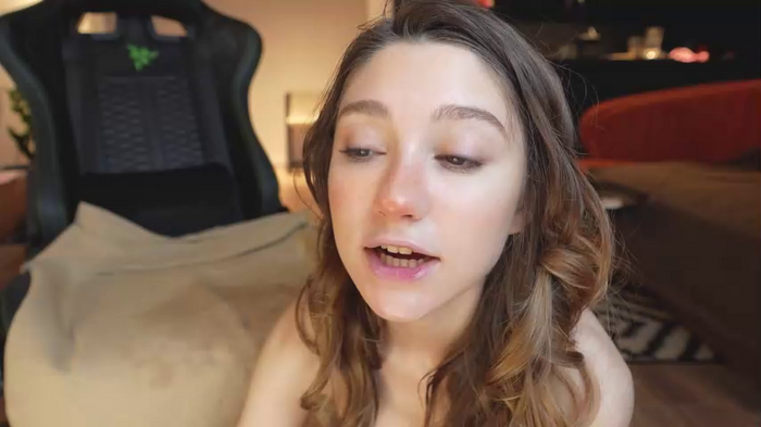 mia_elfie
