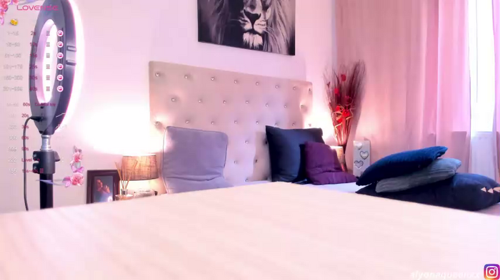 alyonaqueen_