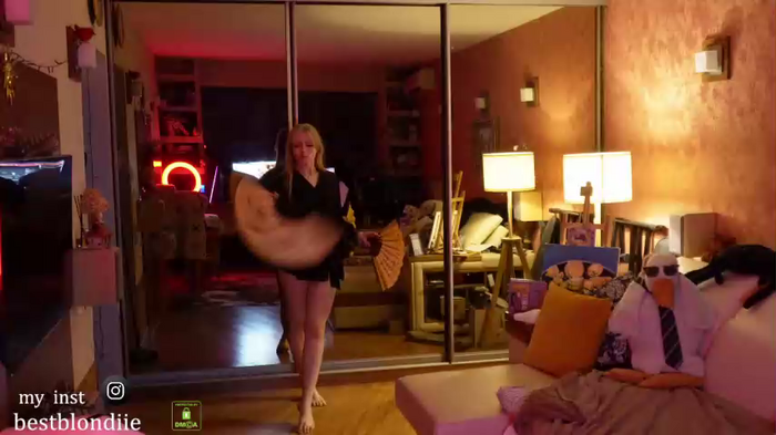 bestblondiiecb