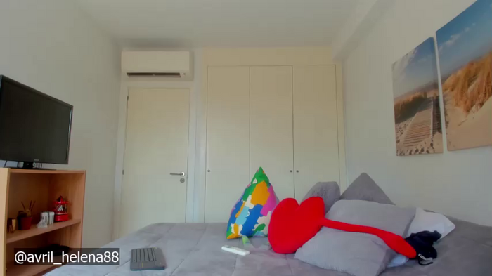 abrilhelena8