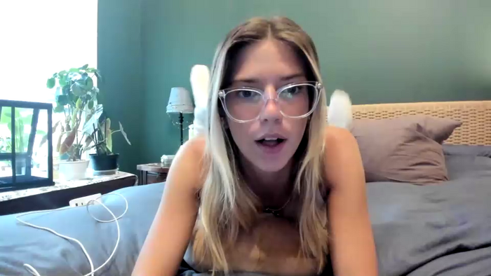 oliviahansleyy