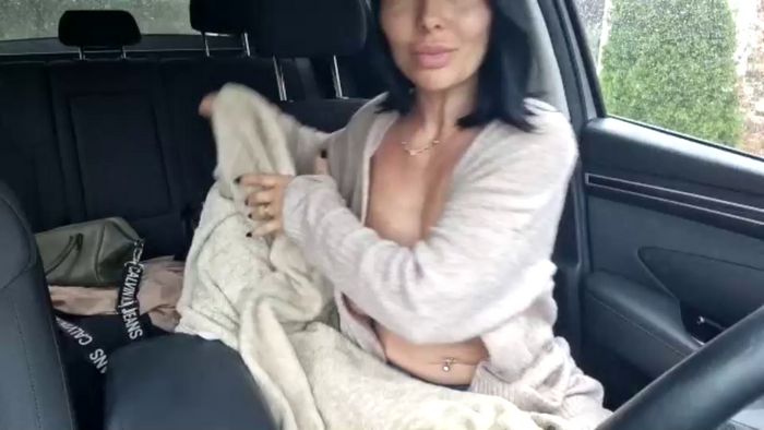 2whitediamonds