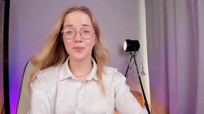a_m_e_l_i_a