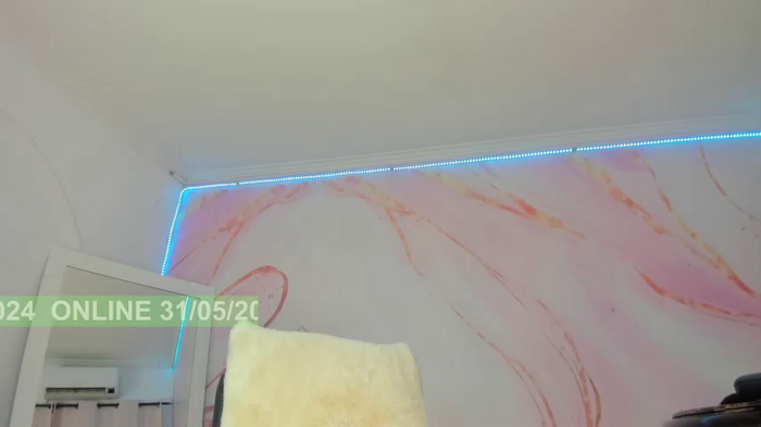 chloebigcock