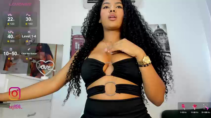 naomixjones1