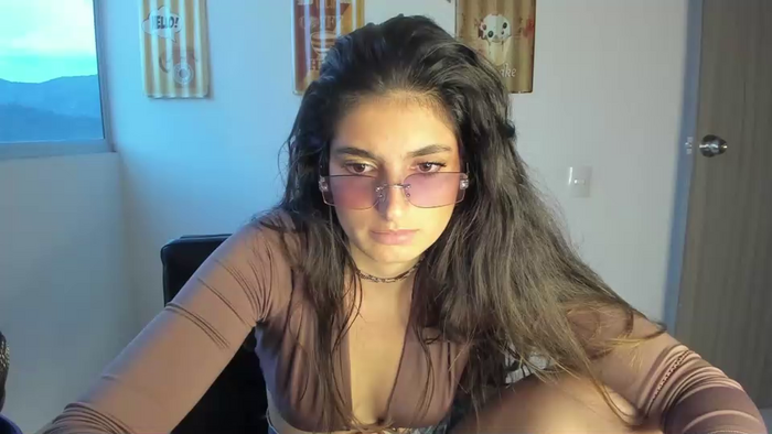 hollyshit_