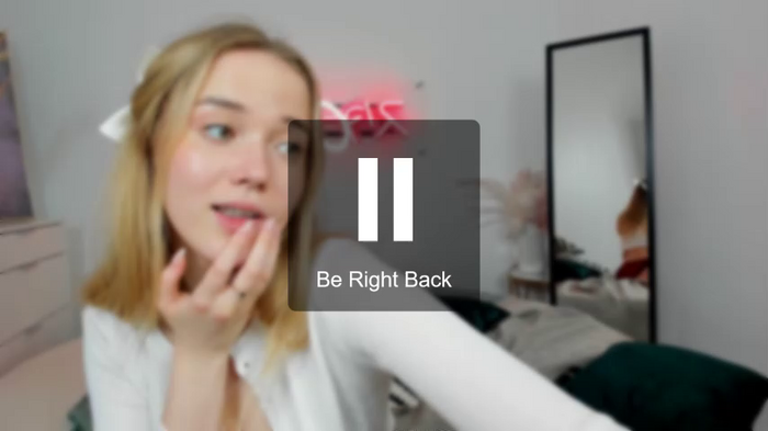 a_m_e_l_i_a