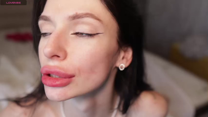 alexa_alex_liepa