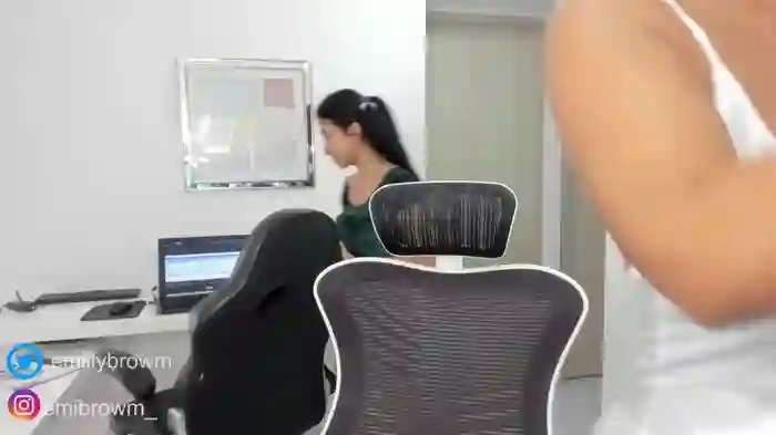 2024/06/06/chaturbate-emillybrowm-16-28-30