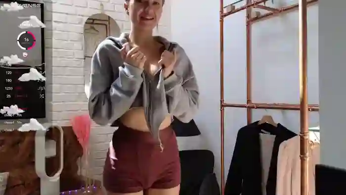 2024/06/06/chaturbate-charming_melody-10-33-47