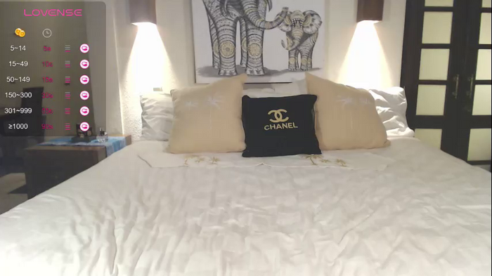 aussieblondemilf
