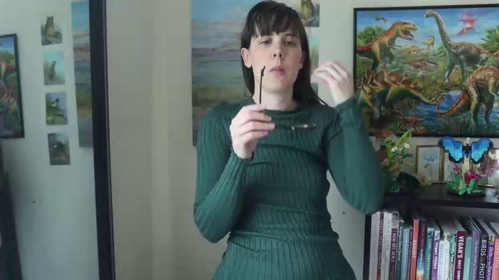 ellynaomi