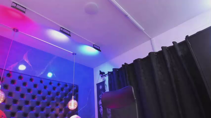 alexhoe_