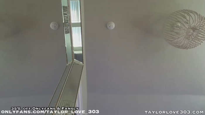 taylor_love_303
