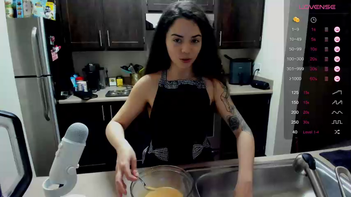 missvanessajune