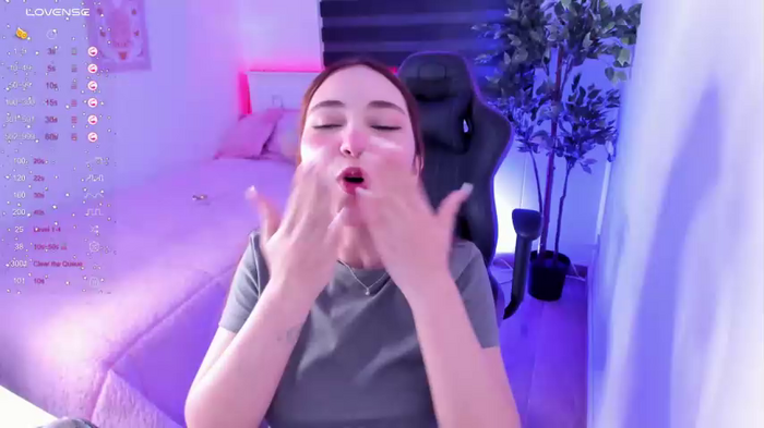 anniebrie