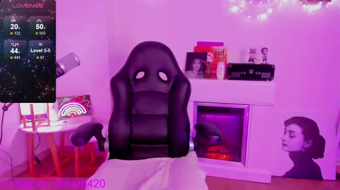 thecosmicgirl
