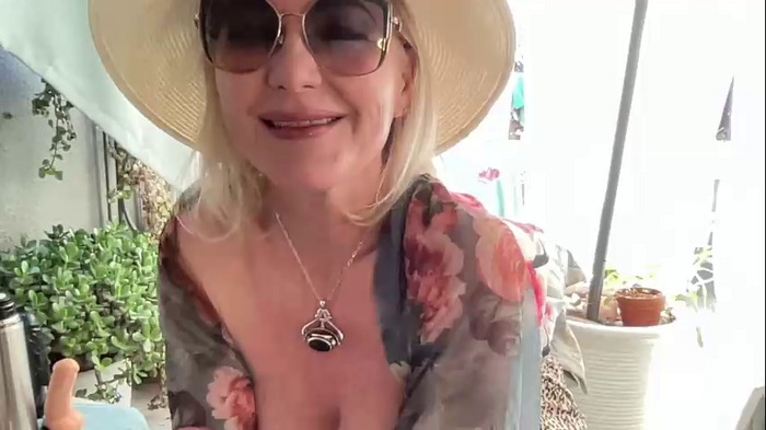 gl1tter_barbie