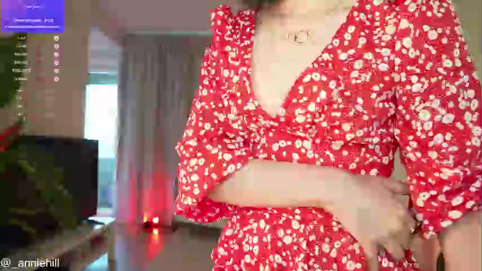 anniehillofficial_
