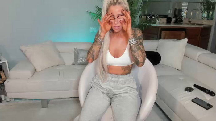 blonde_riderxxx