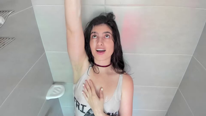hollyshit_