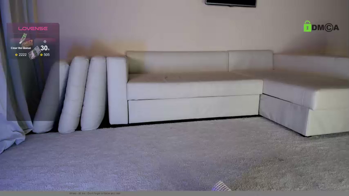hollyextra