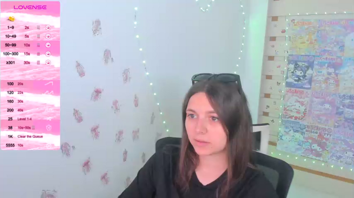 halley_pink