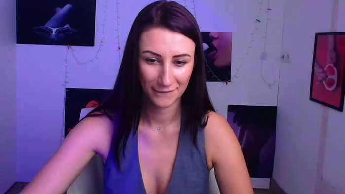 _emma_lay